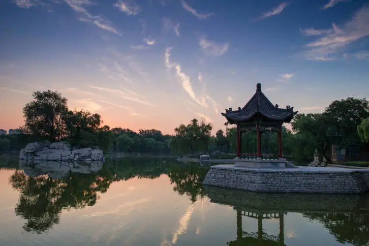 邢台，嘉宾云集，观众热情如火